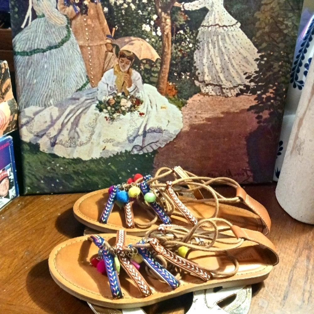 👡 🩴 Mossimo Boho Multicolored Size 7.5 Embroidered Thong Slingback Sandals.